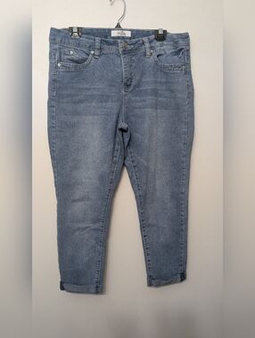 Royalty For Me Classic Women's Light Wash Jeans - Blue